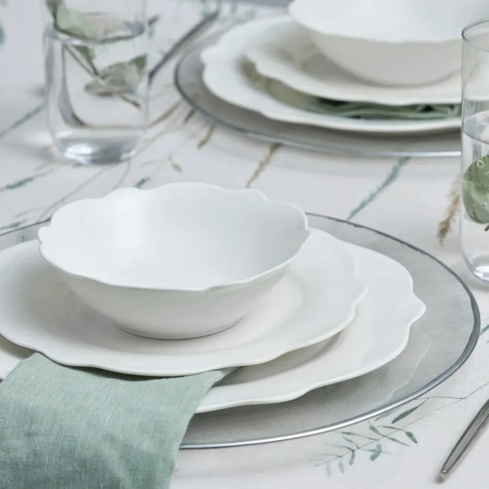 Karaca Daisy 12-Piece Bone China Dinner Set for 4 People, White