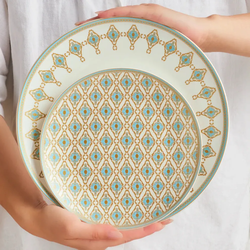 Karaca Forever Bone China Dorothy, 53-Piece Dinner Set for 12 People, Gold