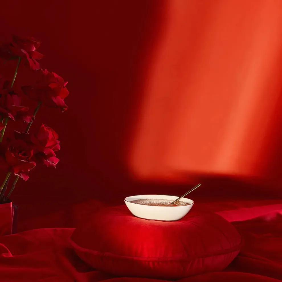 Karaca Red Carpet Collection Fine Pearl Extra Chanak 62-Piece Dinner Set for 12 People, Gold White