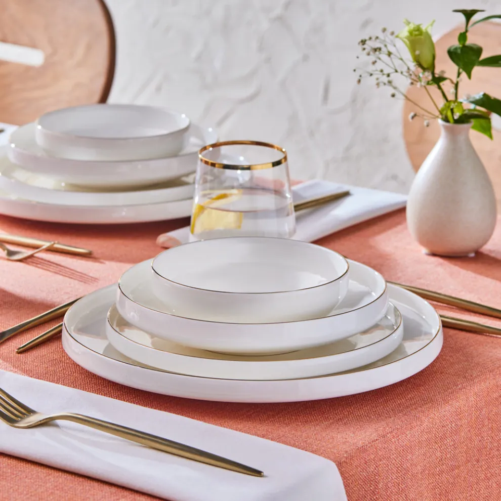 Karaca Stream Bone China Saturn 24-Piece Dinner Set for 6 People, Gold