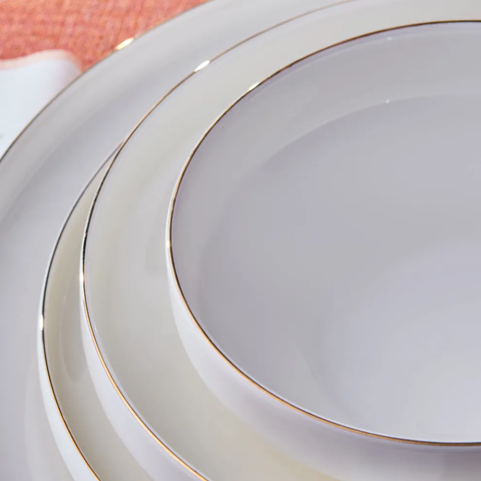 Karaca Stream Bone China Saturn 24-Piece Dinner Set for 6 People, Gold