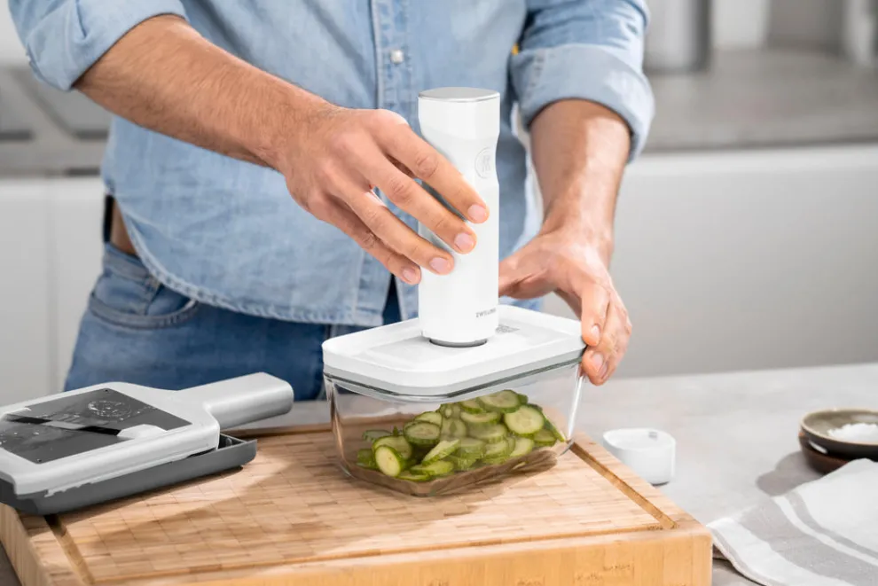 Zwilling Vacuum Pump with Chopper Cap, Grey